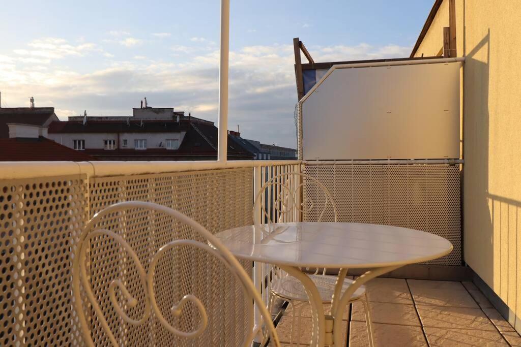 Brilliant View: Balcony Home, Modern, Stylish And Newly Renovated Wien Ngoại thất bức ảnh