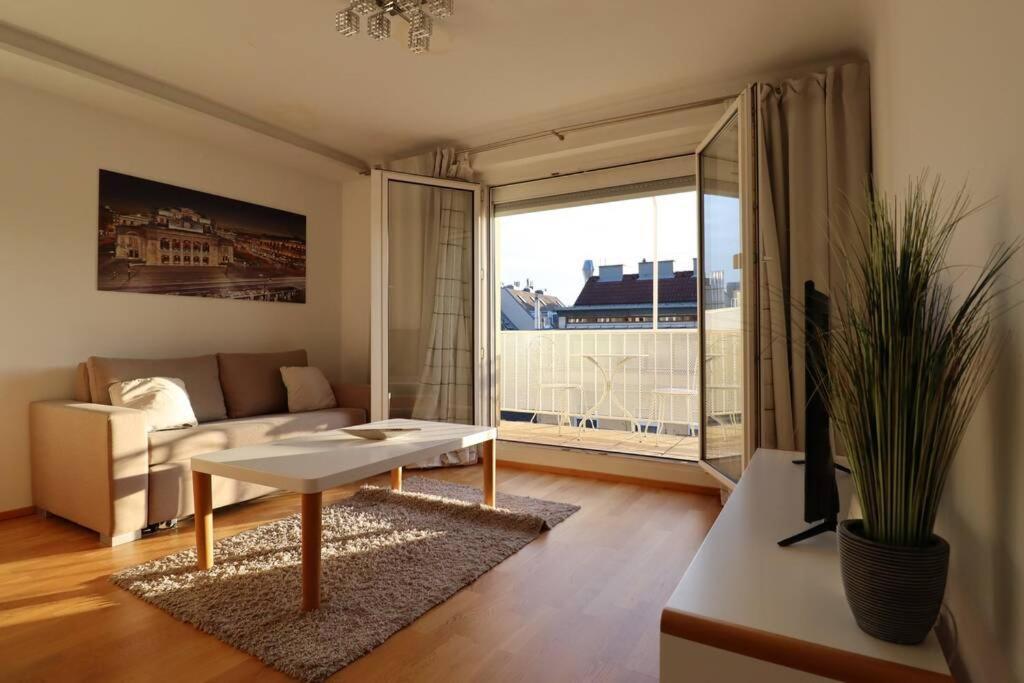 Brilliant View: Balcony Home, Modern, Stylish And Newly Renovated Wien Ngoại thất bức ảnh